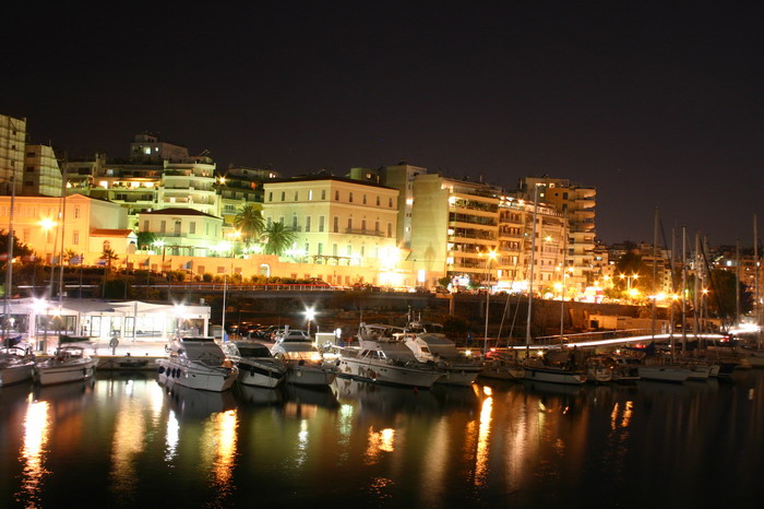 Marina Piräus Promenade